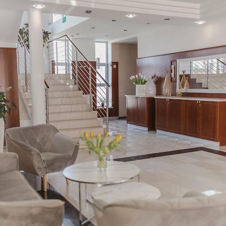 Hotel I Restauracja Borowianka Ostrów Wielkopolski Exteriör bild