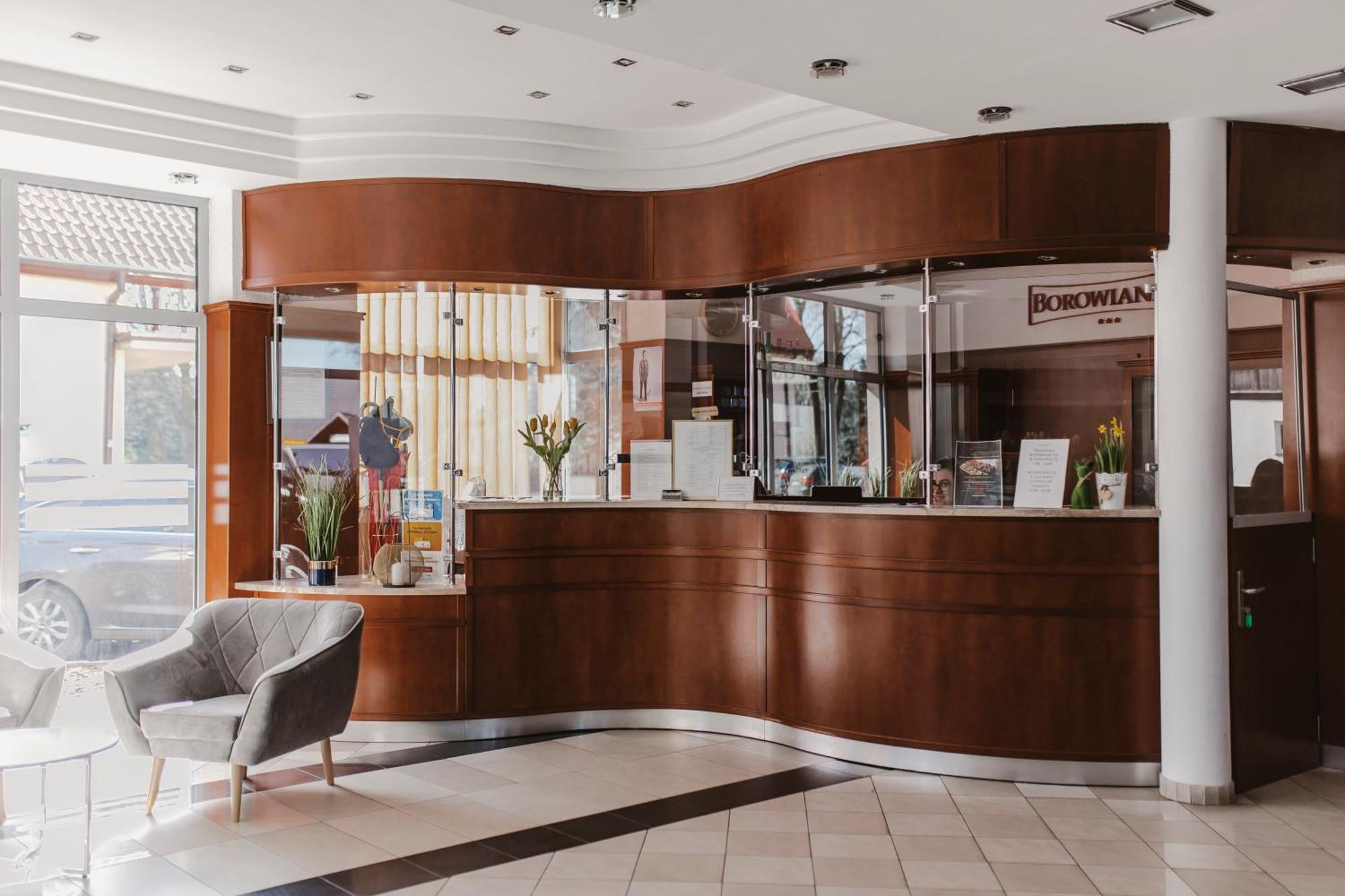 Hotel I Restauracja Borowianka Ostrów Wielkopolski Exteriör bild