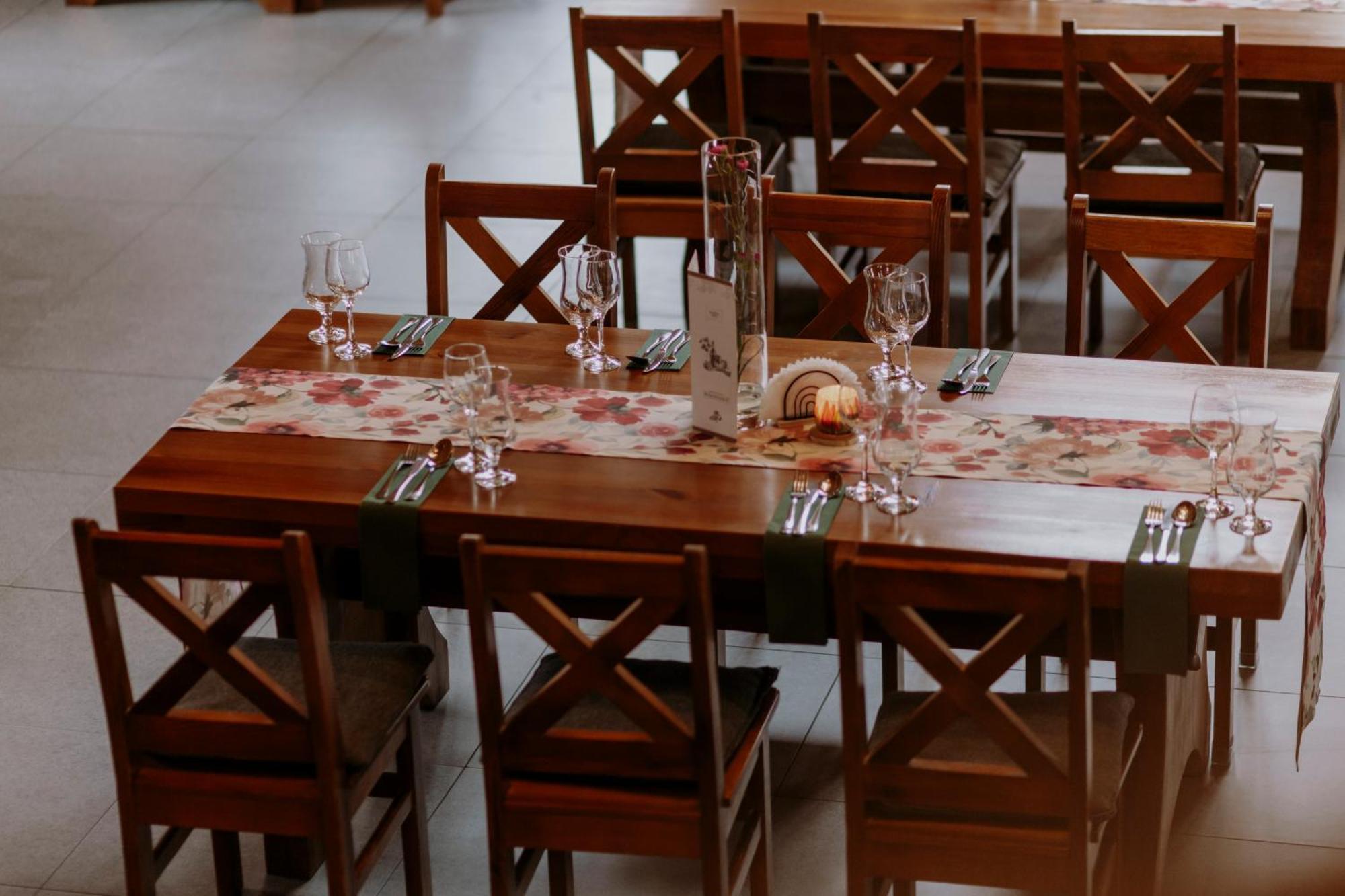 Hotel I Restauracja Borowianka Ostrów Wielkopolski Exteriör bild